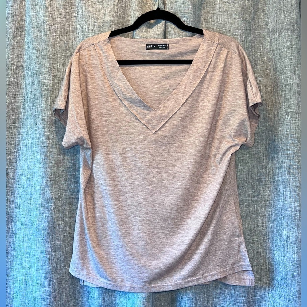 Women's Shein Tee New Medium